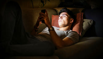 8 Terrifying Facts About Staying Up Late