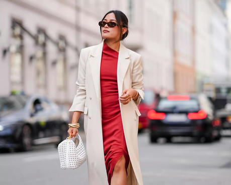 14 Must-Try Holiday Outfit Ideas That Are Stylist-Approved